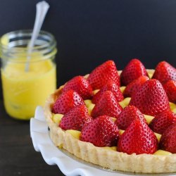 Lemon-Curd Strawberry Tart