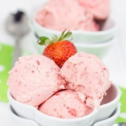 Spiced Strawberries and Cream