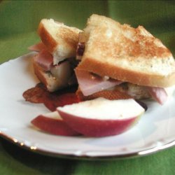 Apple and Ham Grilled Cheese Sandwiches
