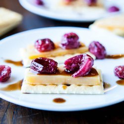Cracker, Cheese and Grapes