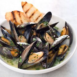 Steamed Mussels With Chorizo