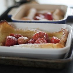 Dutch Pancake With Strawberries