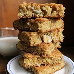 Blondies With Almonds