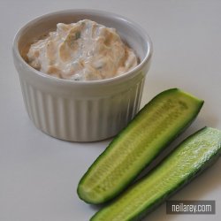 Greek Cucumber Yogurt Sauce (Tzatziki)