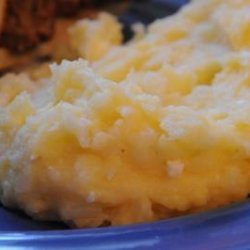 Kacamak With Potatoes and Cheese (Bosnia Herzegovina)
