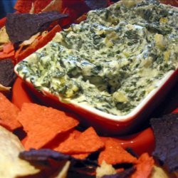 Easy and Delicious Spinach and Artichoke Dip