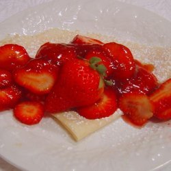 Simple Crepes With Strawberries