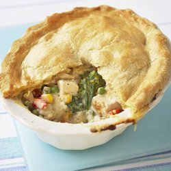 Crumbly Chicken & Mixed Vegetable Pie