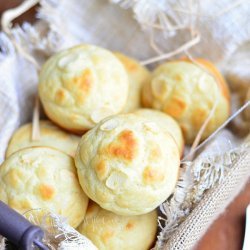 Roasted Garlic Muffins