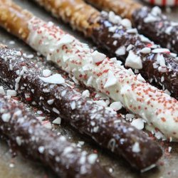Chocolate-Dipped Pretzels