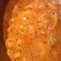 Creamy Easy Tomato Tortellini Soup