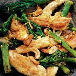 Chicken and Cashews With Broccoli