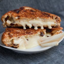 Grilled Cheese With Pears