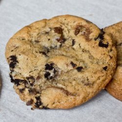 Peanut Butter Cookies With Chocolate Chunks