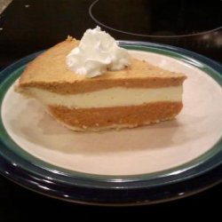 Farmhouse Triple-Layer Pumpkin Cheesecake Pie