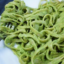 Spinach-Walnut Pesto