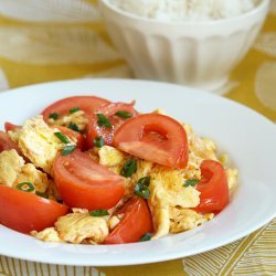 Stir-Fried Eggs With Tomato