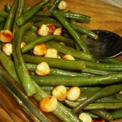 Green Beans With Toasted Hazelnuts