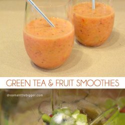 Green Tea-Fruit Smoothie