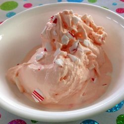 Peppermint Ice Cream (With Peppermint Pieces)