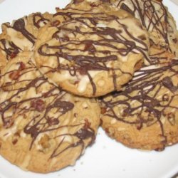 Double-Drizzle Pecan Cookies