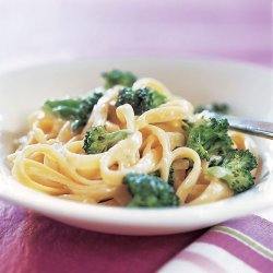Creamy Broccoli-Parmesan Fettuccine
