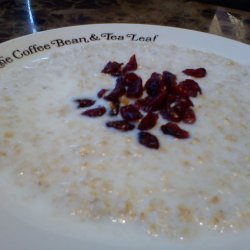 Oatmeal with Dried Cranberries