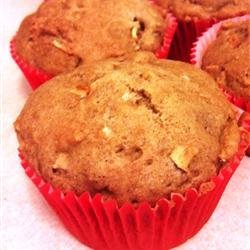 Low-Fat Apple Spice Muffins