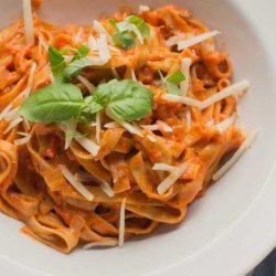 Creamy Basil and Red Pepper Pasta