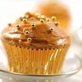 Golden Caramel Cupcakes (Sandra Lee)