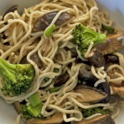 Chinese Noodles with Broccoli