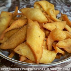 Namak Paray (crunchy Salty Crackers)