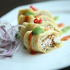 Amritsari Macchi Sushi Roll