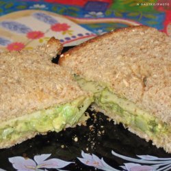 Avocado Cucumber And Onion Bar Sandwich