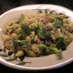 Creamy Ham And Broccoli Pasta