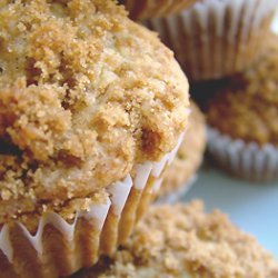 Banana Muffins With Crumbly Brown Sugar And Cinnam...