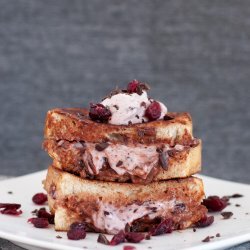 Cranberry-Stuffed French Toast