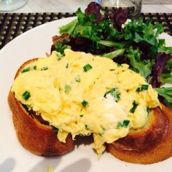 Scrambled Eggs with Cream Cheese and Scallions