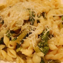 Pasta-Shell Risotto with Broccoli Rabe