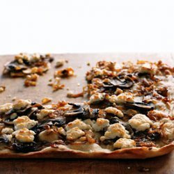 Caramelized-Onion Pizza with Mushrooms