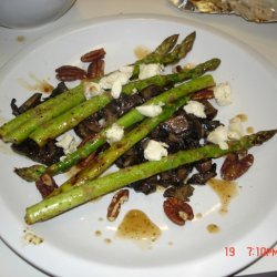 Grilled Asparagus  Roasted Mushroom Salad W Toaste...
