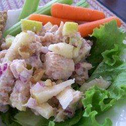Tuna Waldorf Salad With Pear In English