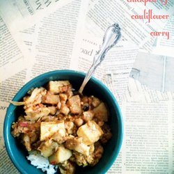 Curried Cauliflower and Chickpea Stew