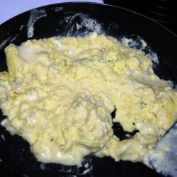 Creamy Scrambled Eggs Recipe