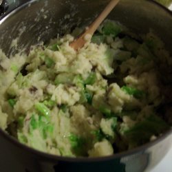 Potato Cabbage And Broccoli Colcannon Mash