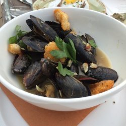 Roasted Mussels with Almonds and Garlic