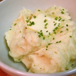 Roasted Garlic And White Cheddar Mashed Potatoes