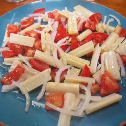 Tomato, Onion and Hearts of Palm Salad