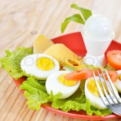 Tomato Salad with Hard-Boiled Eggs