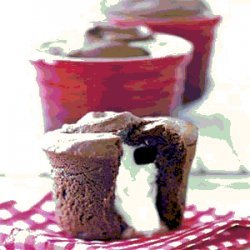 Molten Marshmallow-chocolate Cakes